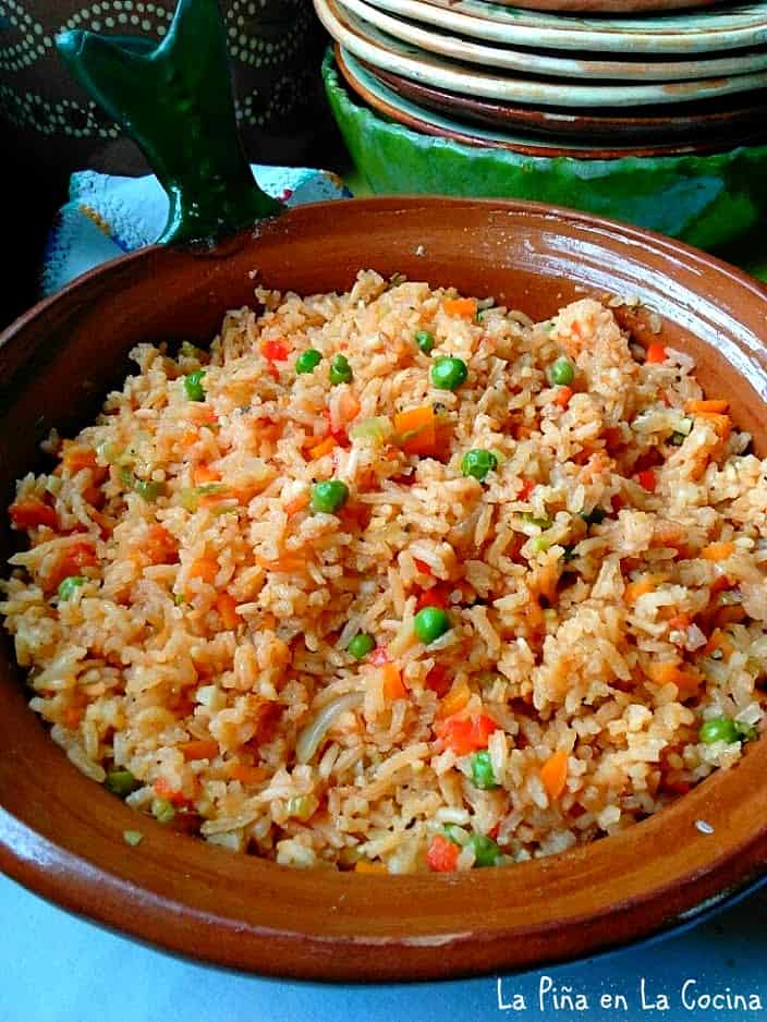 Simple Mexican-Style Rice~ Arroz Estilo Mexicano - La Piña en la Cocina