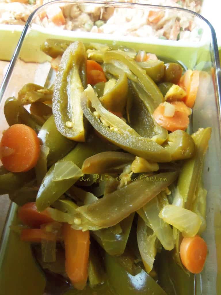  Jalapeños en Escabeche, pickled jalapeños in glass container