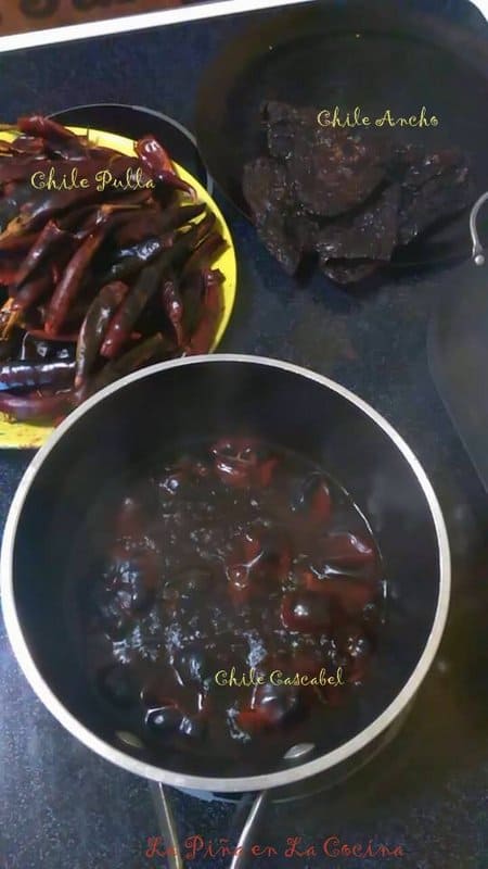 Chile Pulla Adobo Sauce-Dried Chiles #lupitasbrand