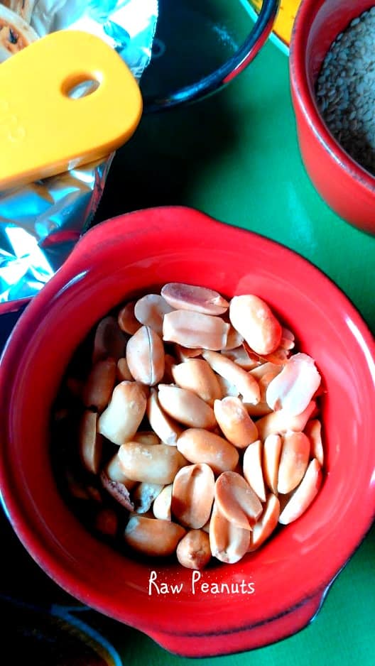 Peanuts in a bowl             