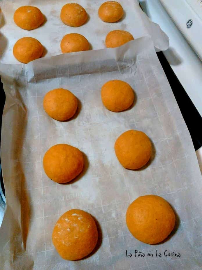 Dough balls on baking sheets
