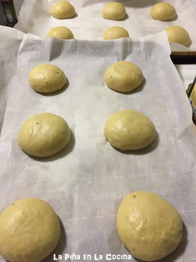 Conchas-Mexican Pan de Dulce(Soft Yeast Bread) conchas ready for topping