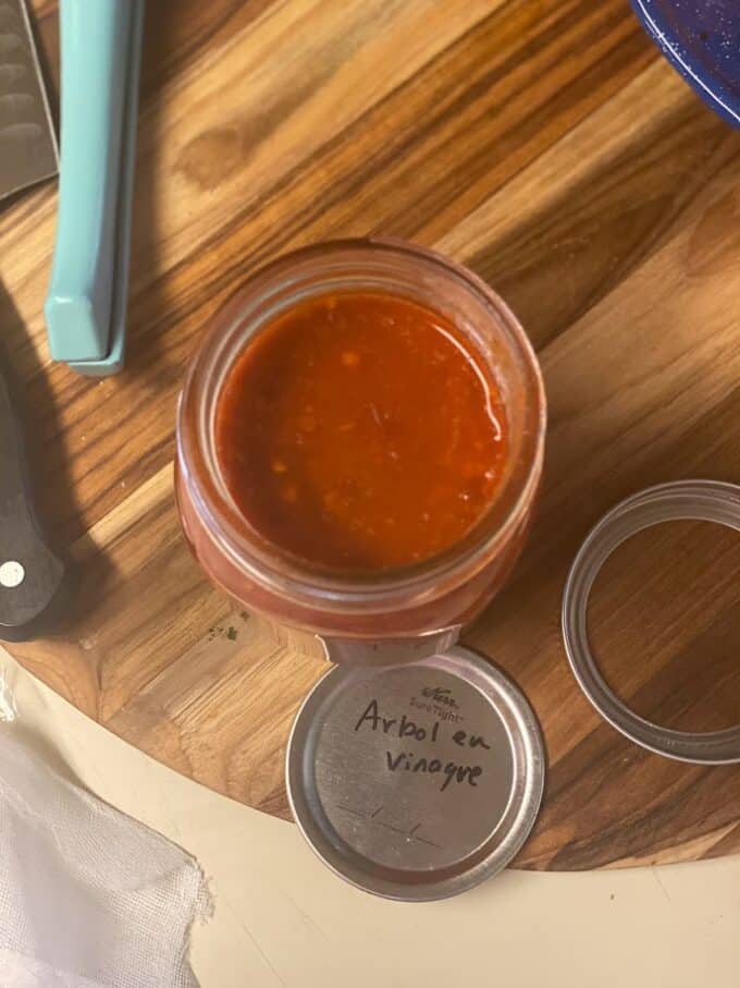 arbol hot sauce in mason jar