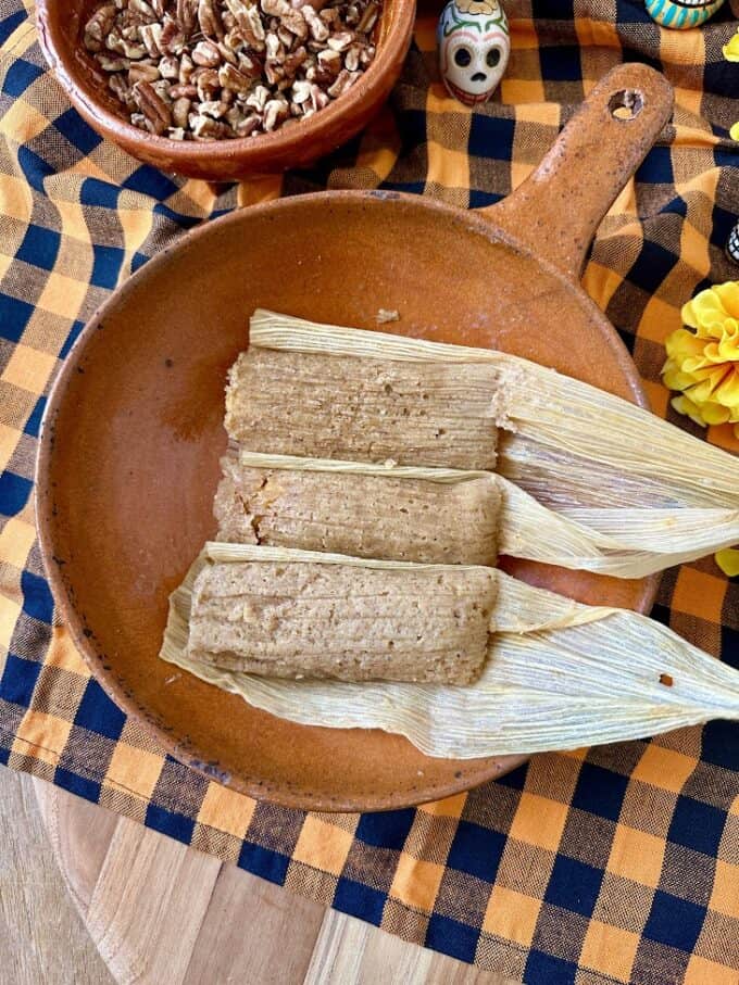 fresh tamales plated