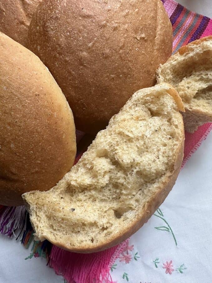 semitas showing the inside of bread up close