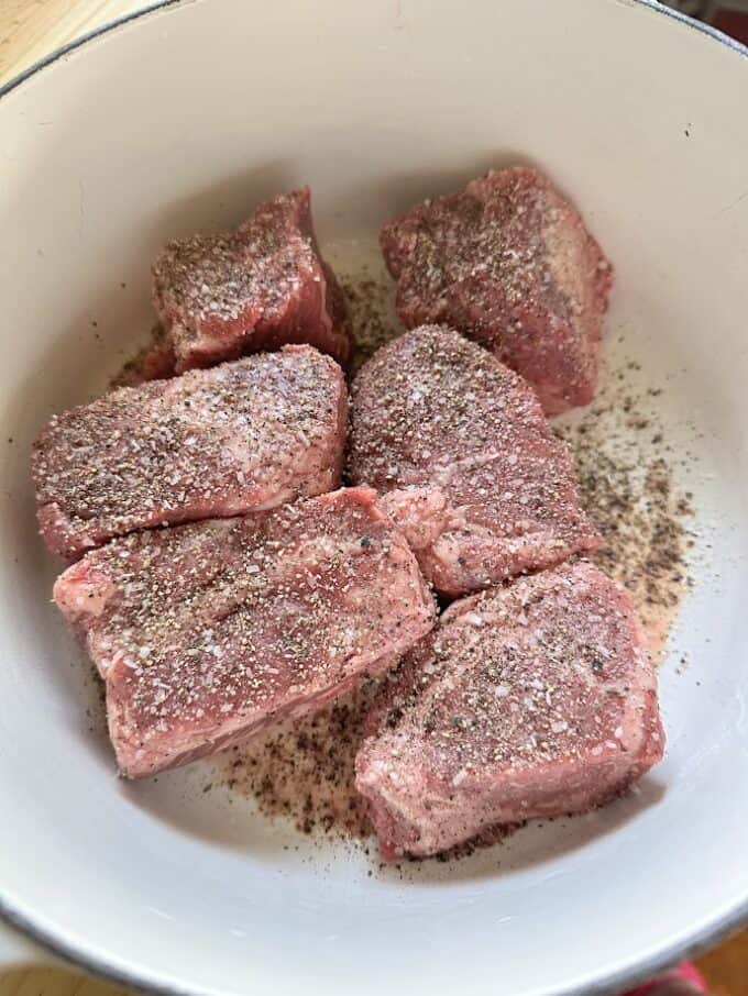 boneless beef short ribs seasoned in pot