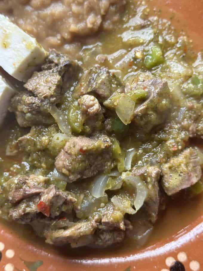 beef tongue in tomatillo salsa