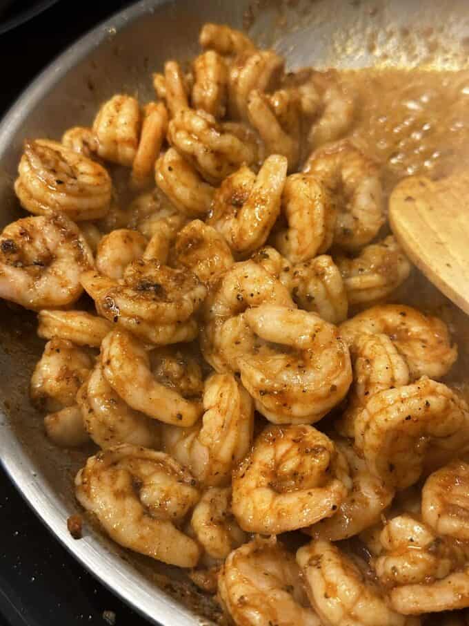 Cooking seasoned shrimp