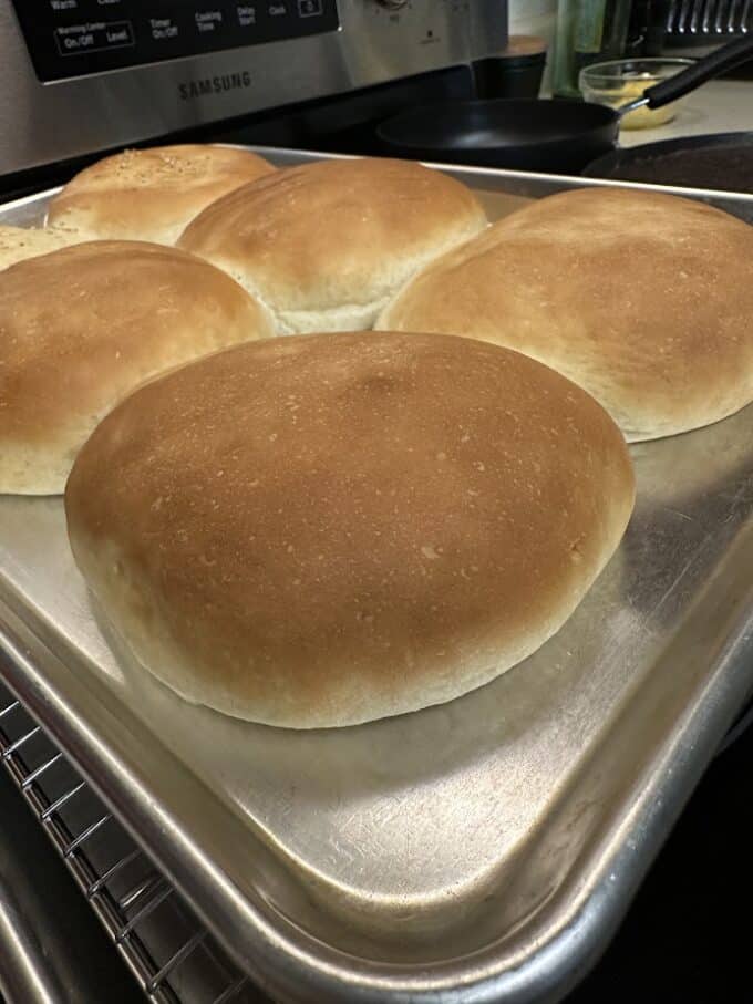 baked cemitas without sesame seeds